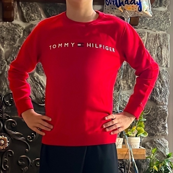 Tommy Hilfiger Classic Red Crewneck Sweatshirt, Youth Boy’s 12/14 Years - Picture 4 of 11